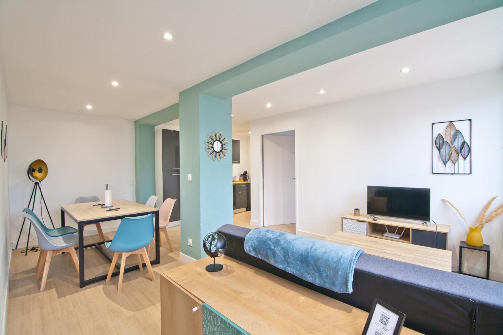 Appartement Familial, 2 Chambres, En Rdc Sur Cour Saint Florentin Bagian luar foto