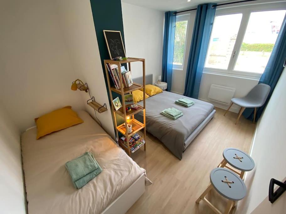 Appartement Familial, 2 Chambres, En Rdc Sur Cour Saint Florentin Bagian luar foto